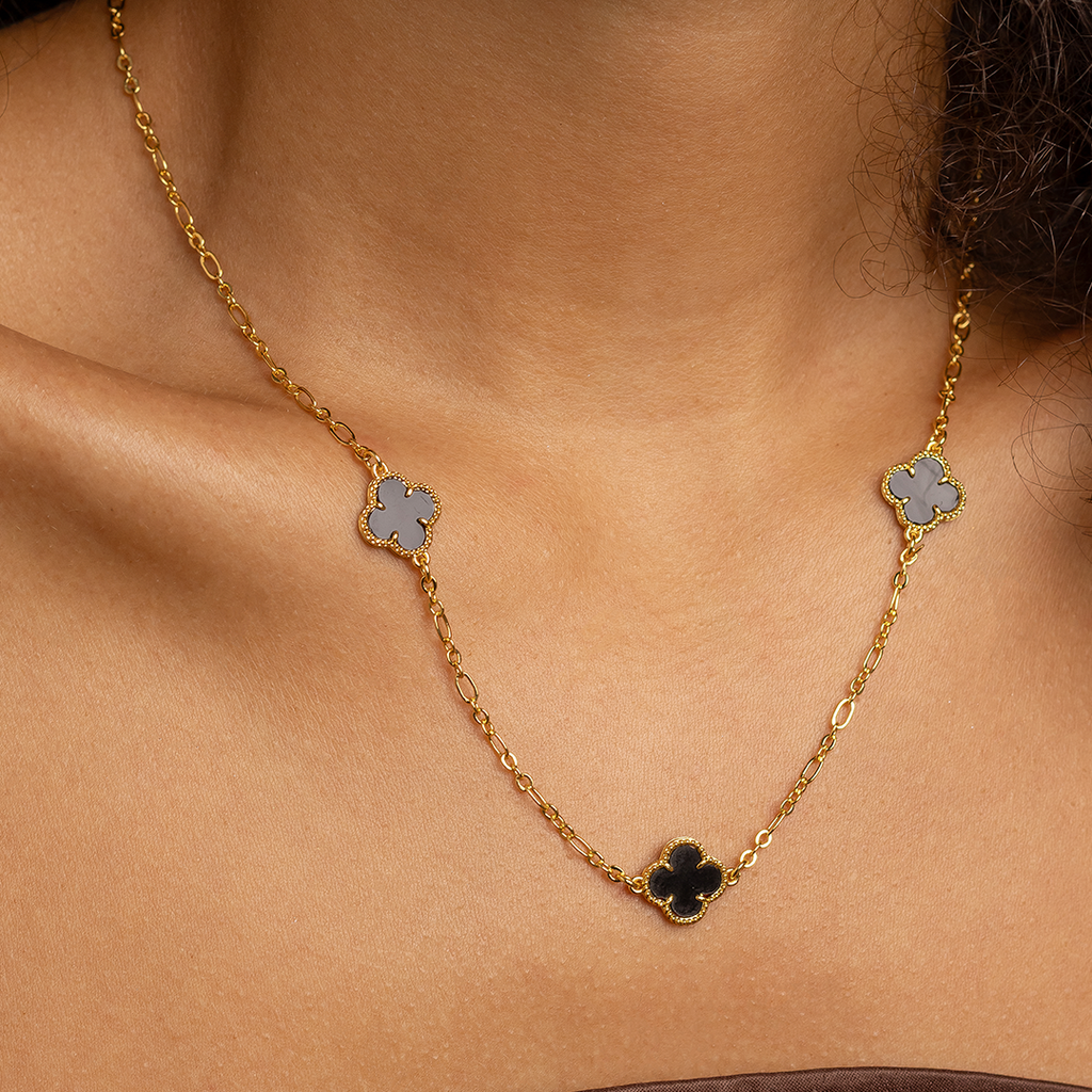 18K Gold Plated Clover Charm Necklace – Elegant Minimalist Lucky Pendant