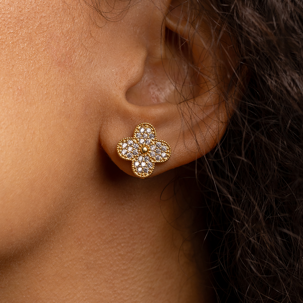 Clover Zircon Stud Earrings – 18K Gold Plated Floral Pavé Earrings