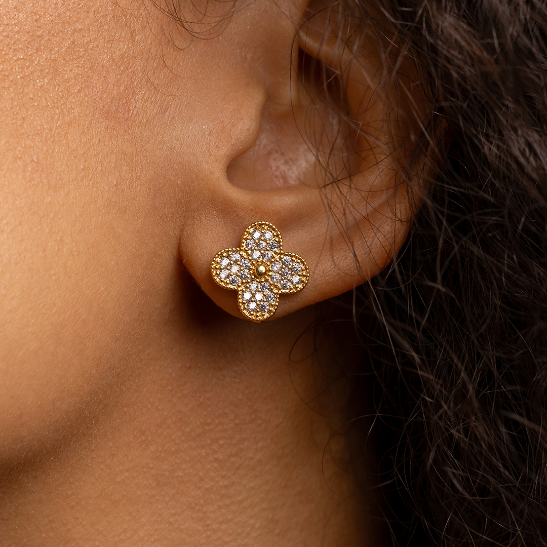 Clover Zircon Stud Earrings – 18K Gold Plated Floral Pavé Earrings