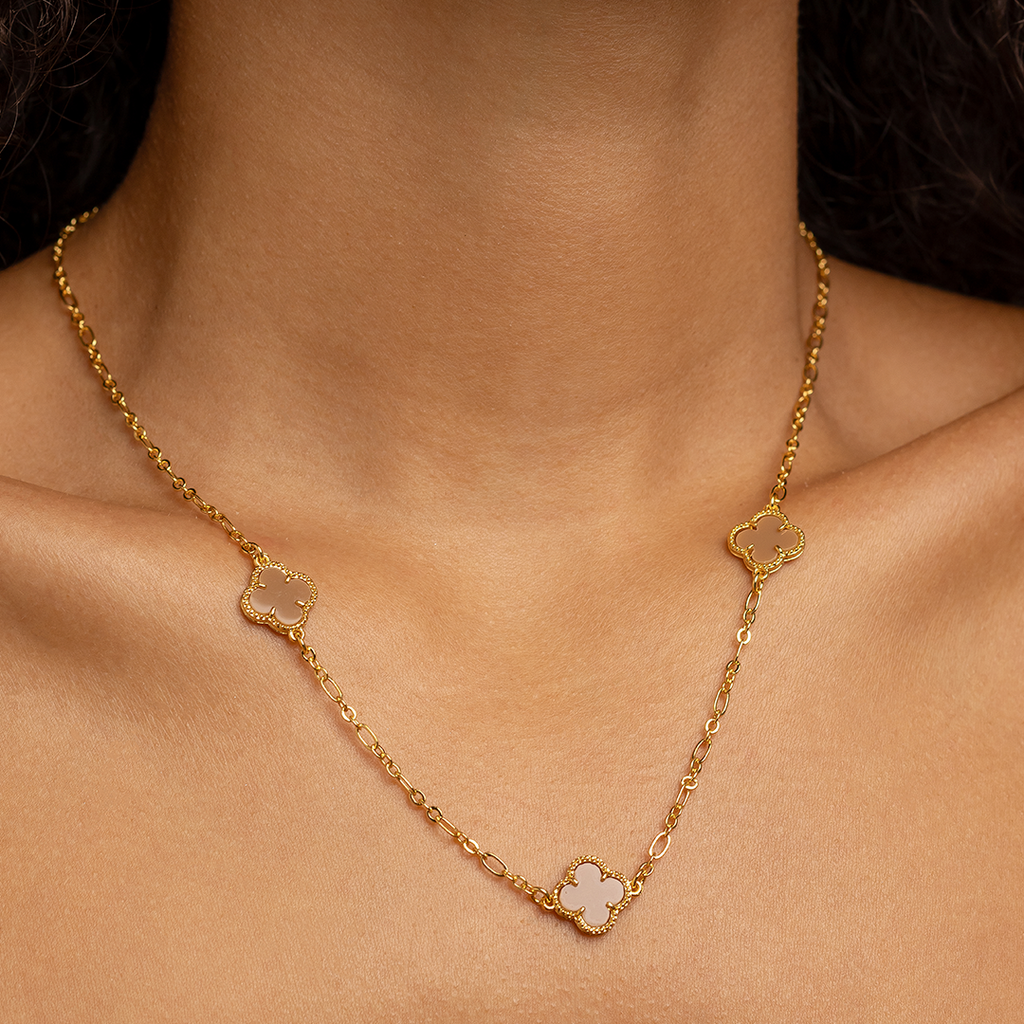 18K Gold Plated Clover Charm Necklace – Elegant Minimalist Lucky Pendant