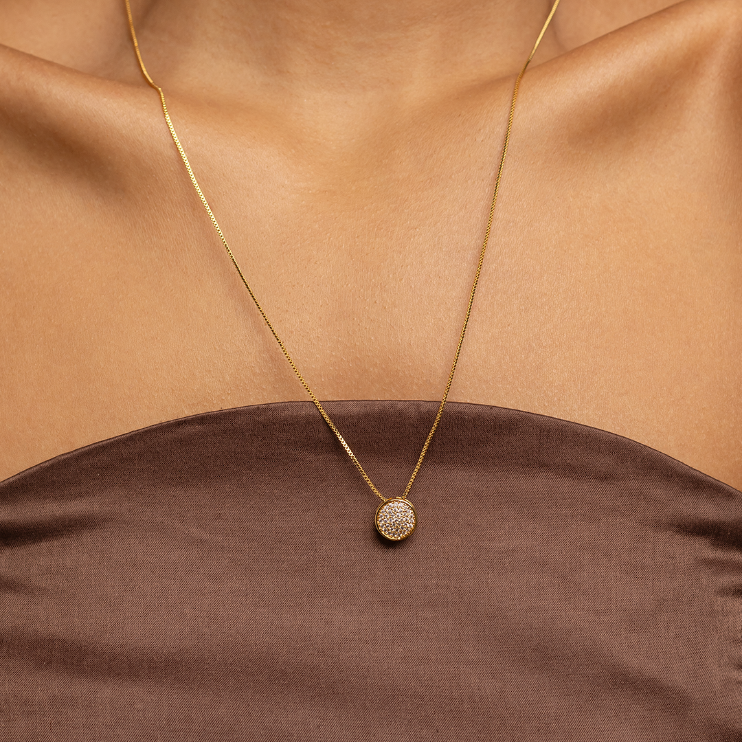 Round Pavé Zirconia Pendant Necklace – 18K Gold Plated Minimalist Luxury Jewelry