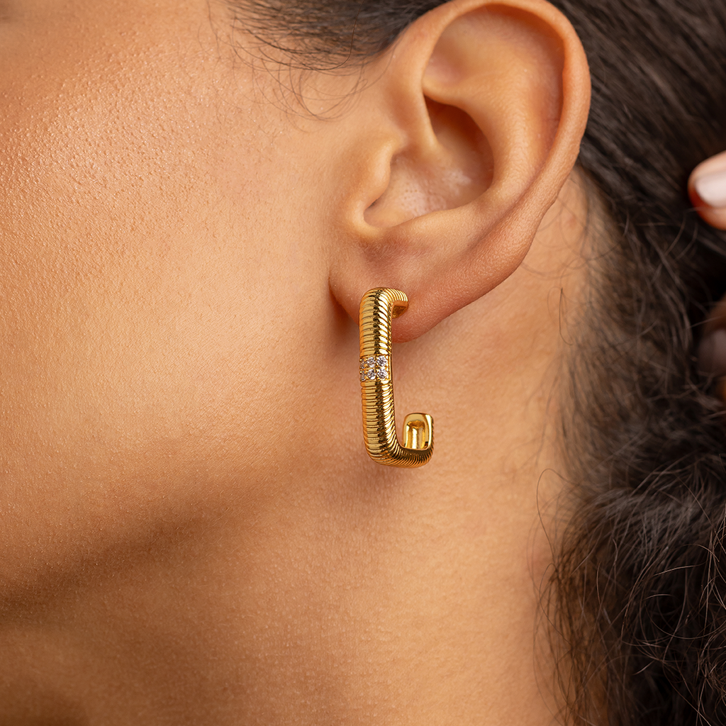 Textured Gold Square Hoop Earrings with Zirconia – 18K Gold Plated Statement Hoops  Product Description:
