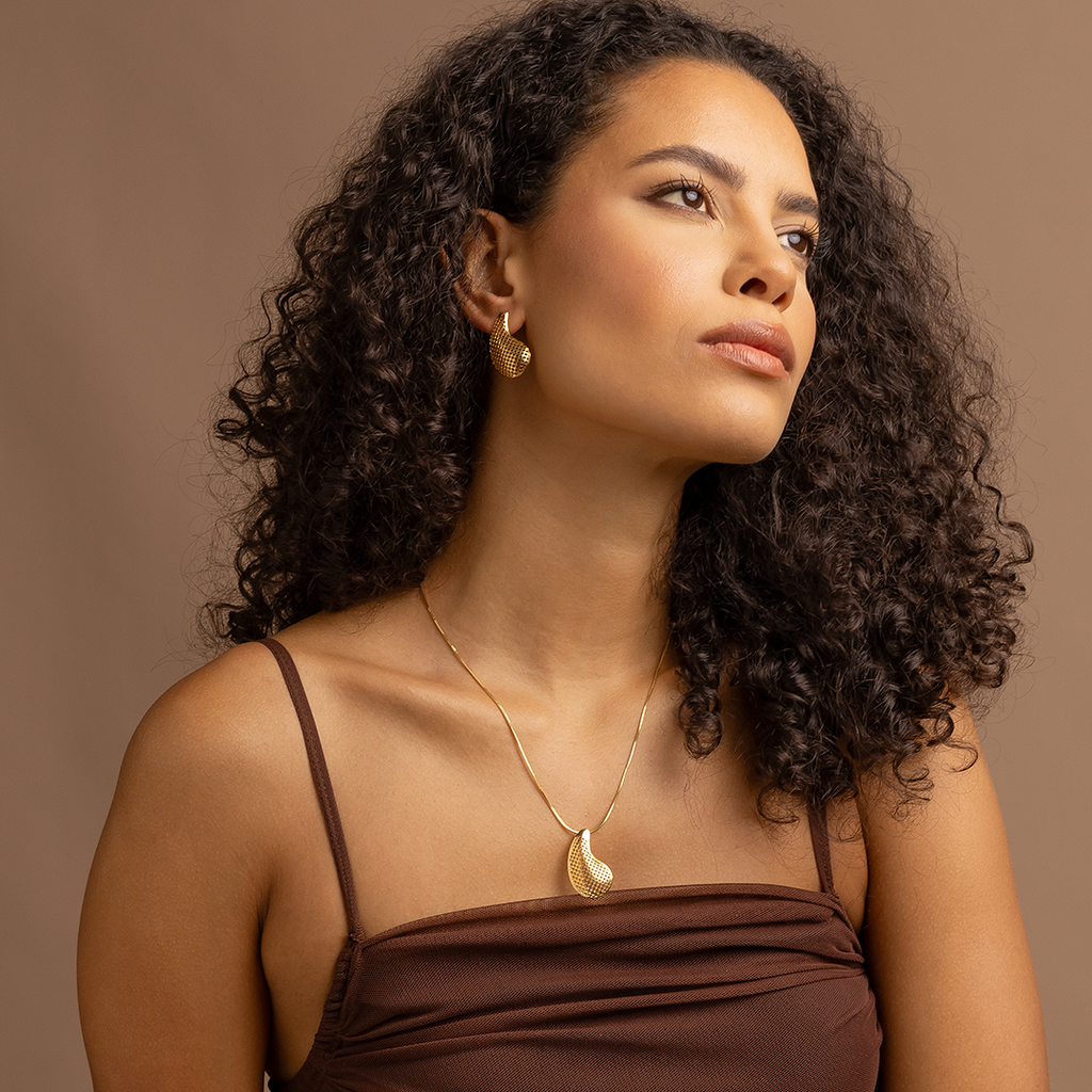 Textured Mesh Teardrop Earrings – 18K Gold Plated Statement Drops