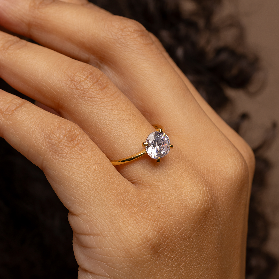18K Gold Plated Solitaire Ring with Round Zirconia Stone – Classic Minimalist Engagement Style Ring for Women
