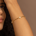 18K Gold Plated Chain Bracelet with Bezel Set Pearls – Adjustable Minimalist Link Bracelet for Women